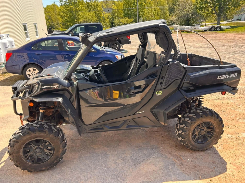 2023 Brp Commander Xt 1000r alt