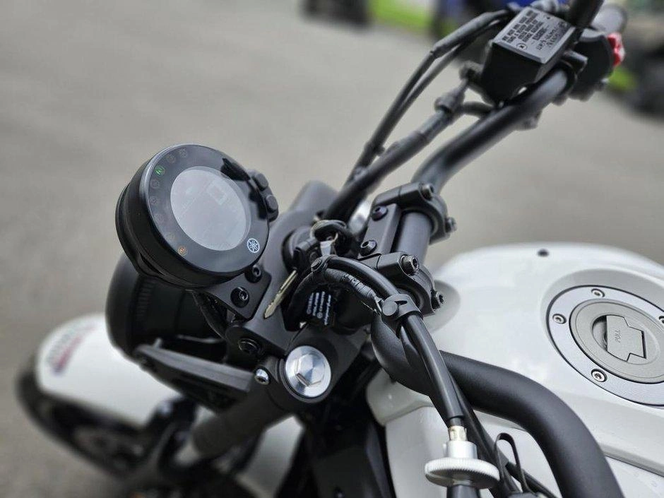 2024 Yamaha Xsr 700 alt