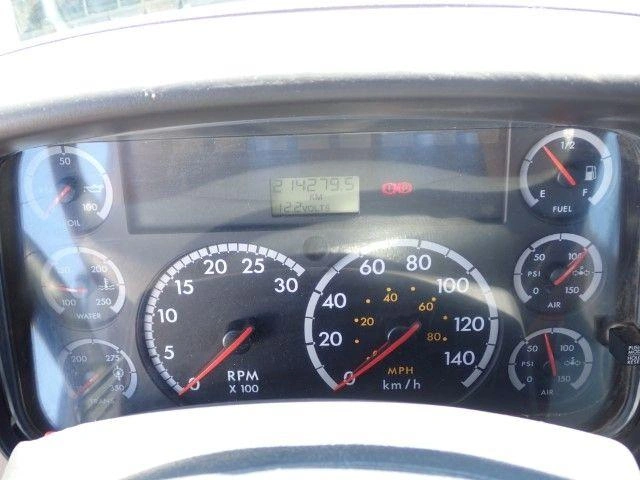 Freightliner M2106 2010