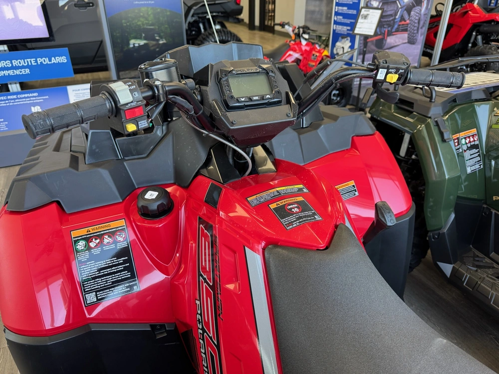 Polaris Sportsman 850 Highlifter Edition Furry Red 2026 alt