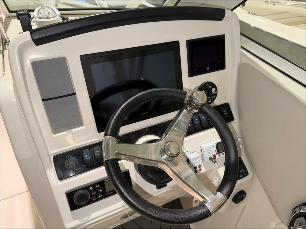 2023 Sailfish 245 Dc alt