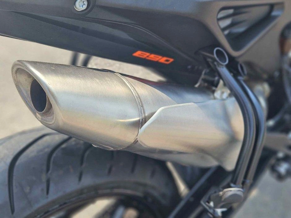 Ktm Duke 890 2022 alt