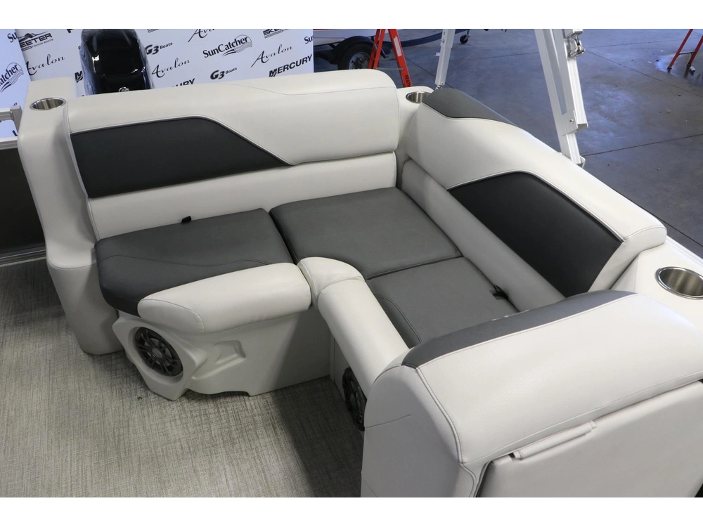 Avalon Venture 1775 Cruise Rear Bench +mercury 40 Hp 2023 alt