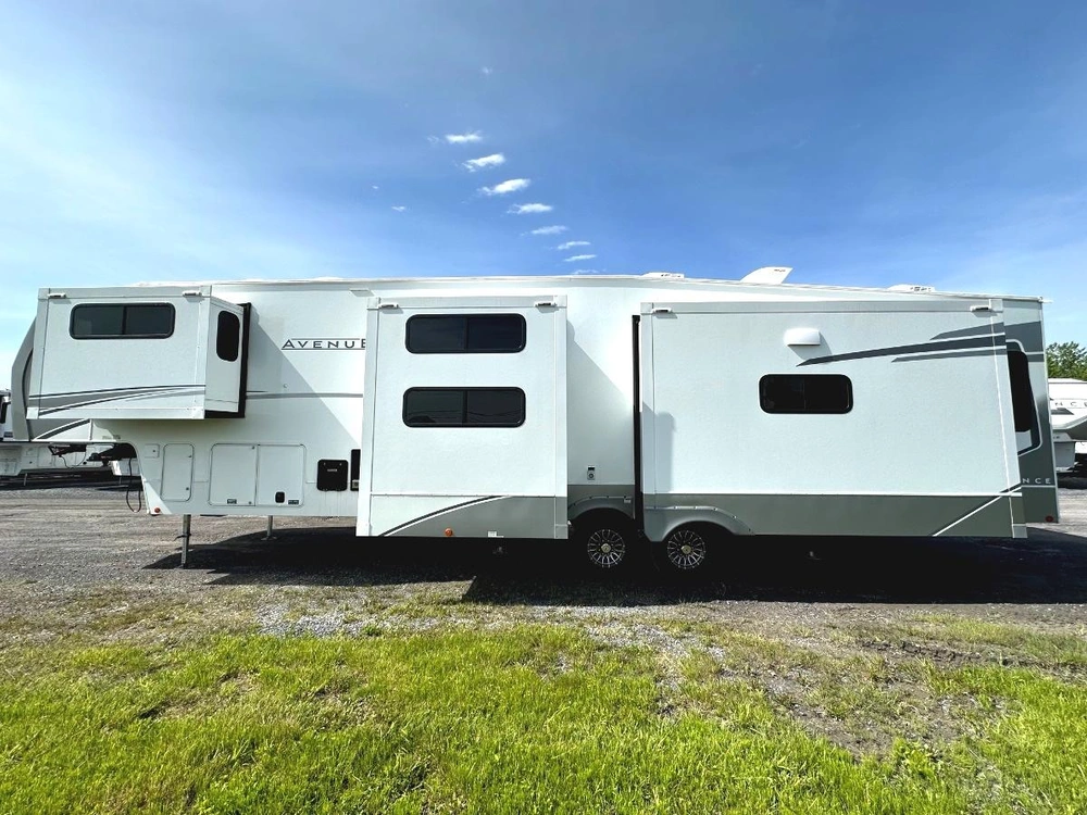 2026 Alliance Rv Avenue 39mbr alt