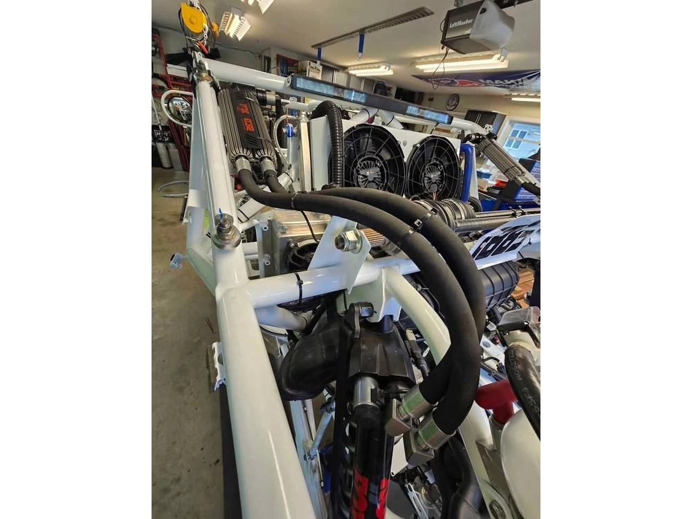 2022 Polaris Pro R Ultimate alt