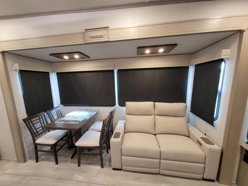 Grand Design Influence 3503gk 2024 alt