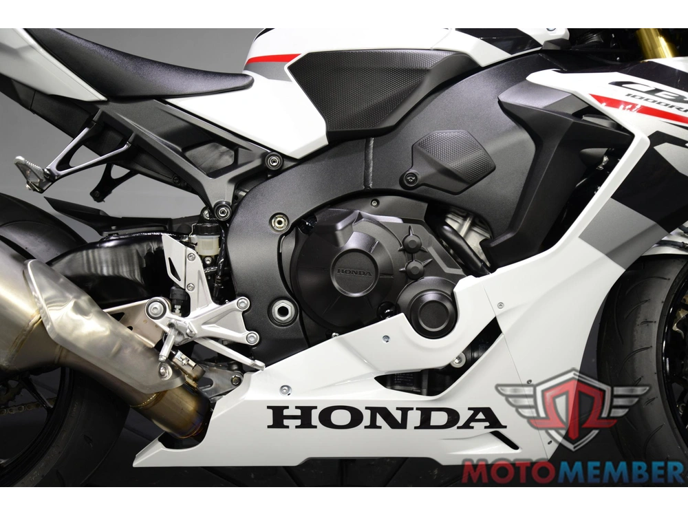 2025 Honda Cbr1000rr alt