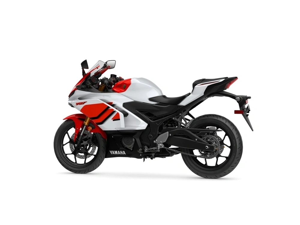 2026 Yamaha Yzf-r3 70th Anniversary Edition alt