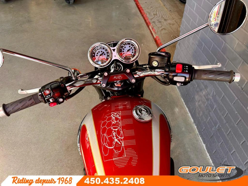 Triumph Bonneville T120 Elvis Presley 2025 alt