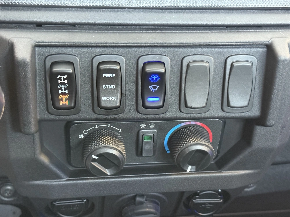 2027 Polaris Ranger Xp 1000 Cab - Avalanche Gray alt