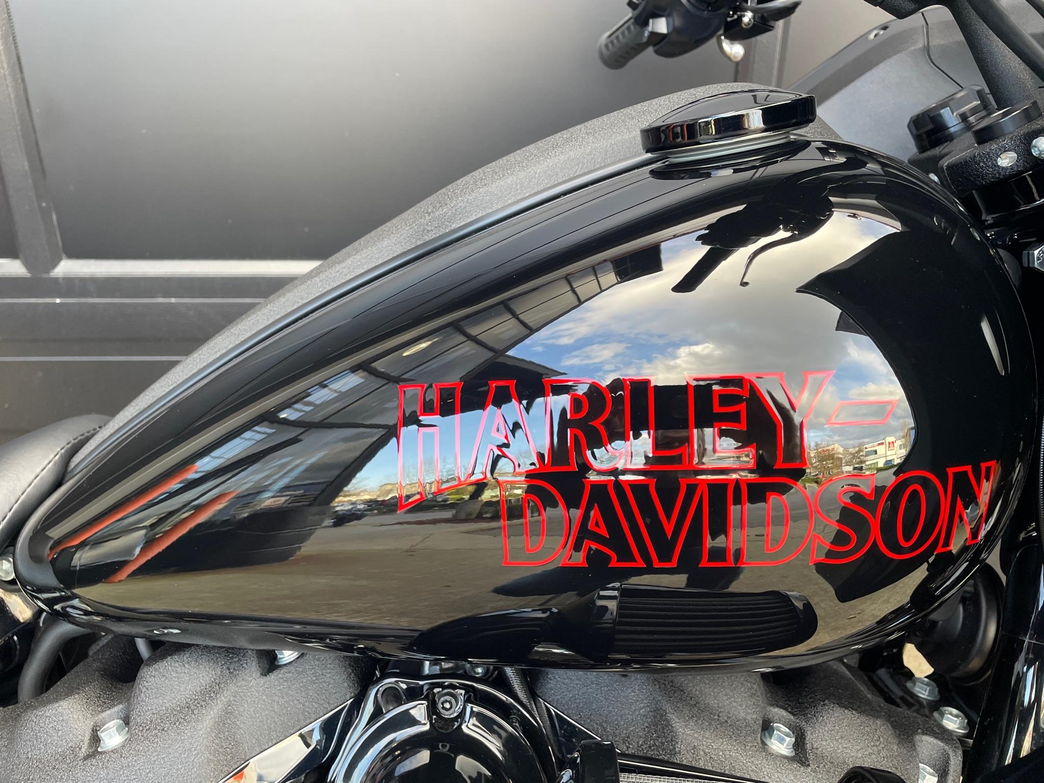 2026 Harley-Davidson FXLRST - Low Rider® ST thumbnail 4