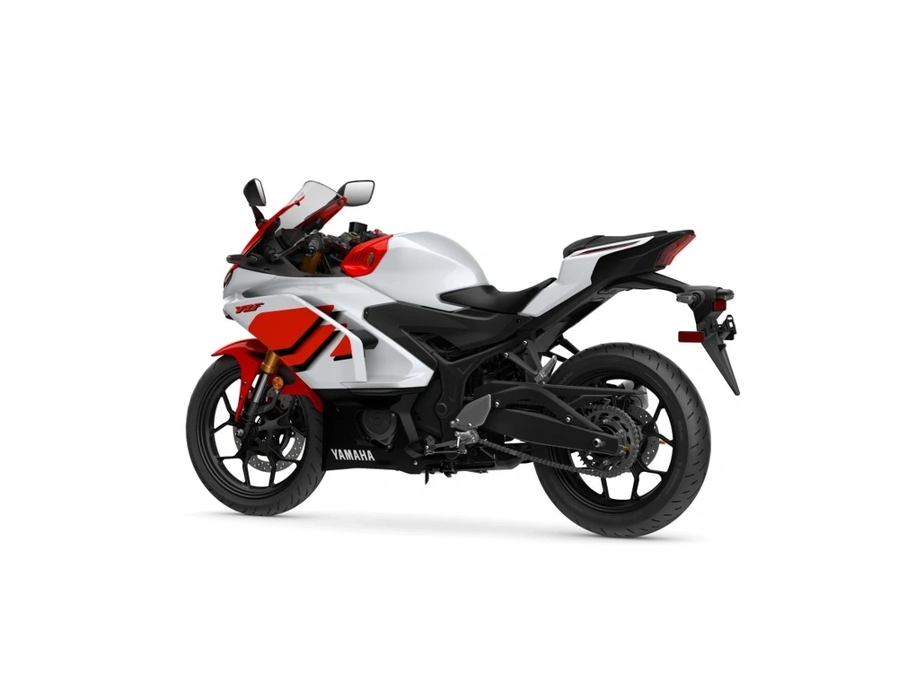 2026 Yamaha Yzf-r3 70th Anniversary Edition alt