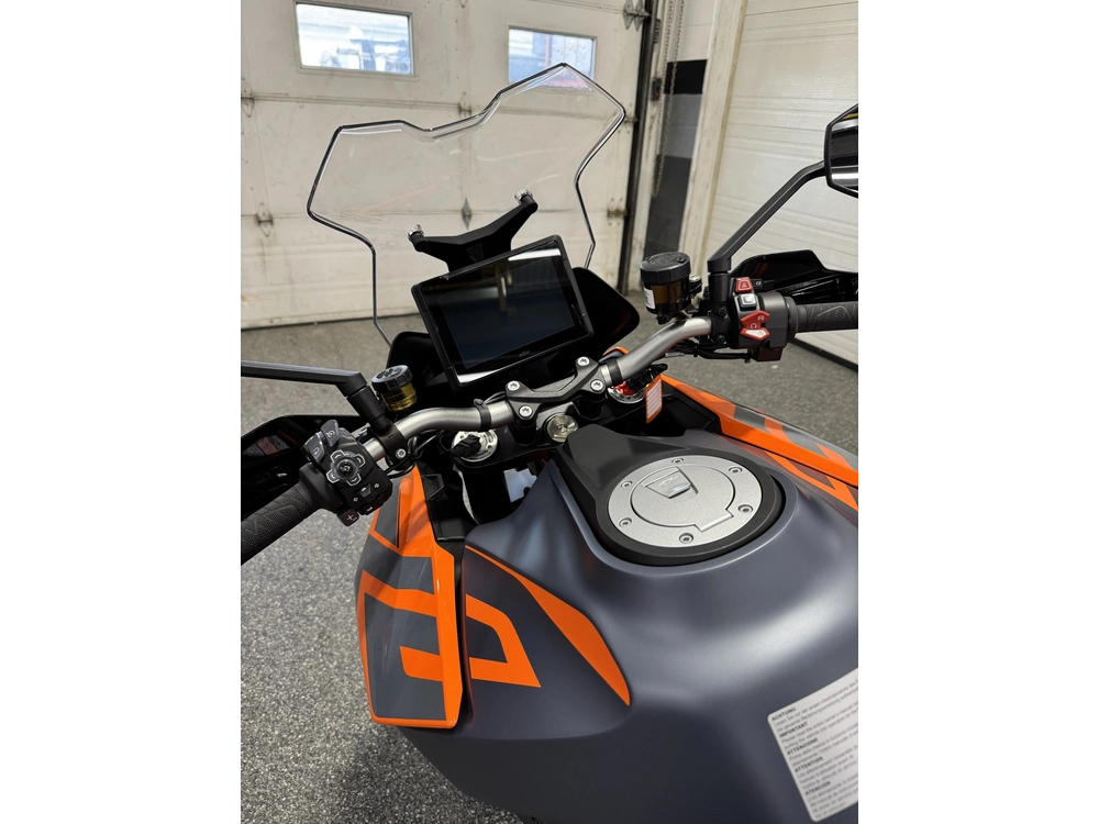 Ktm Super Duke Gt 2024 alt