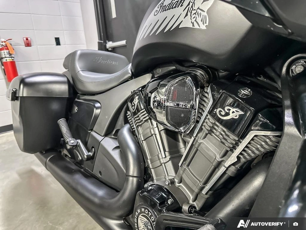 2023 Indian Motorcycle Dark Horse 108 alt