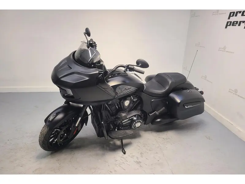 2024 Indian Motorcycle CHALLENGER DH
