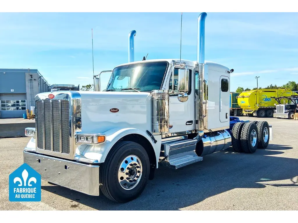 Peterbilt 589  2027