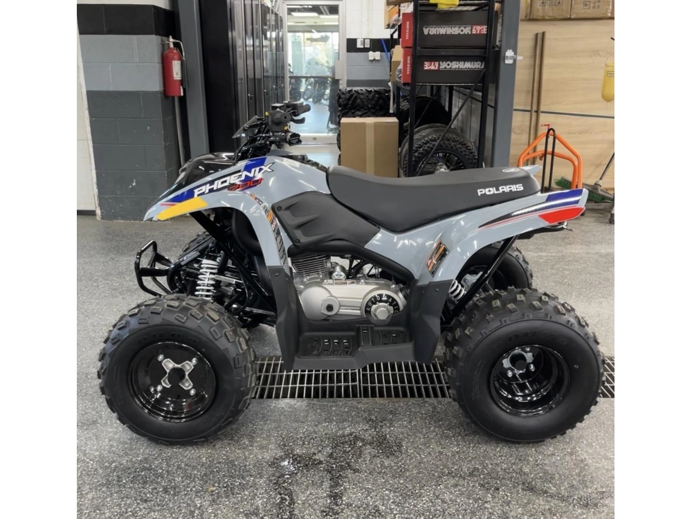 2026 Polaris Phoenix 200 alt