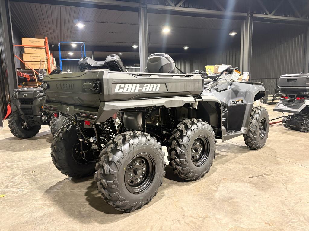 2026 Can-Am Outlander MAX 6X6 DPS 700 thumbnail 3