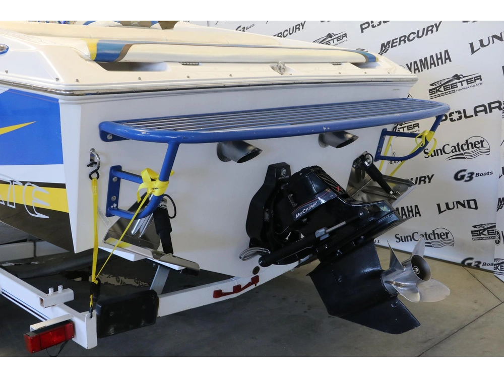 2013 Checkmate Convincor 260 alt