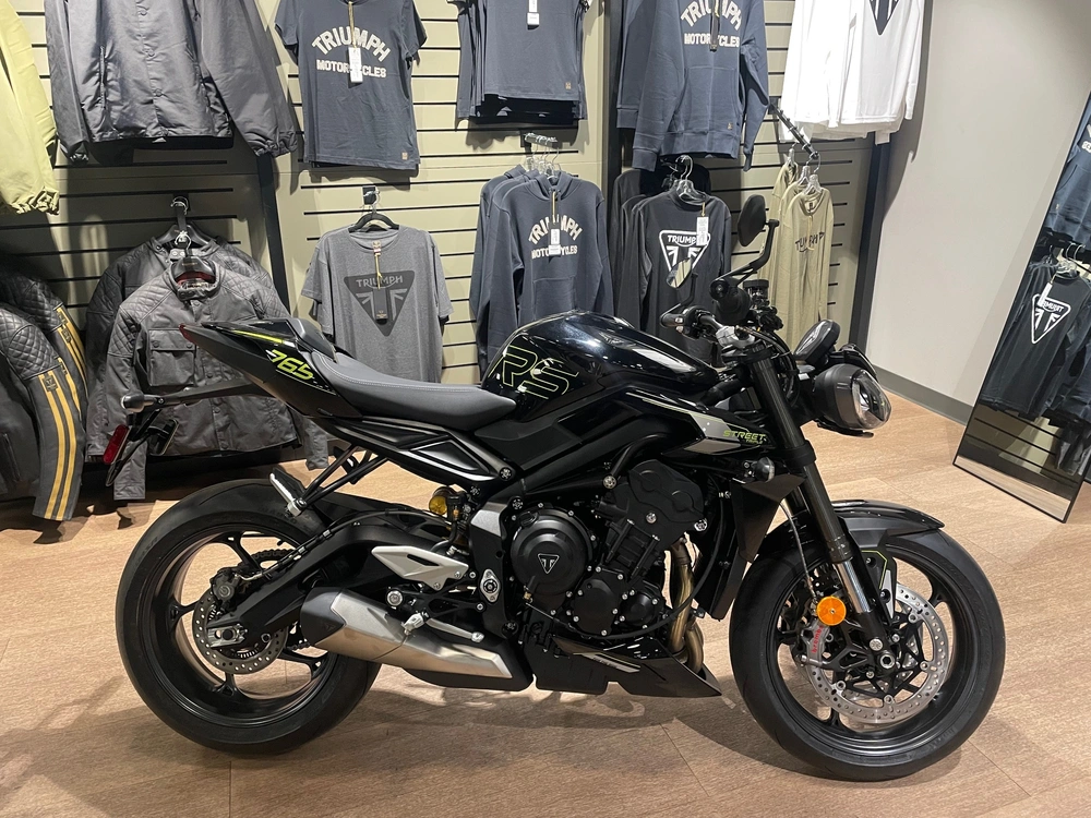 2026 Triumph Street Triple 765 Rs - Phantom Black alt