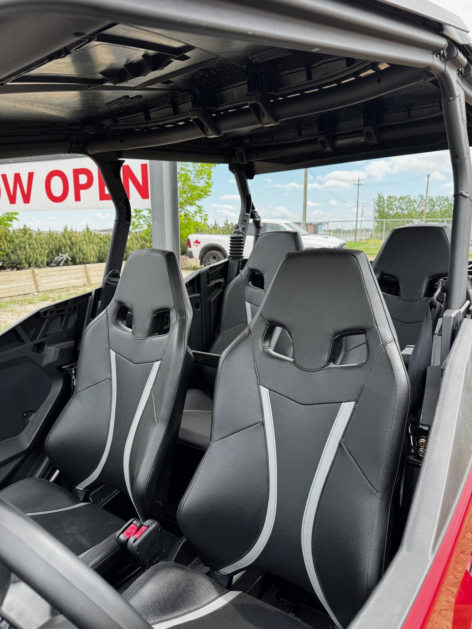 2026 Can-Am COMMANDER MAX XT 700 thumbnail 6