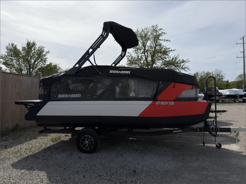 2024 Sea-doo Switch alt
