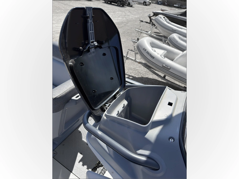 2024 Sea-doo Switch alt