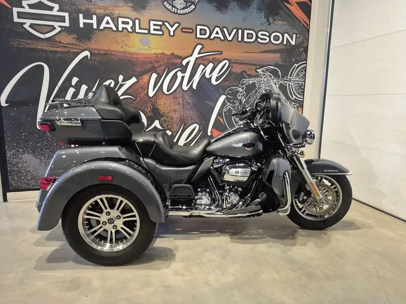 Harley-Davidson FLHTCUTG Tri Glide Ultra 2022