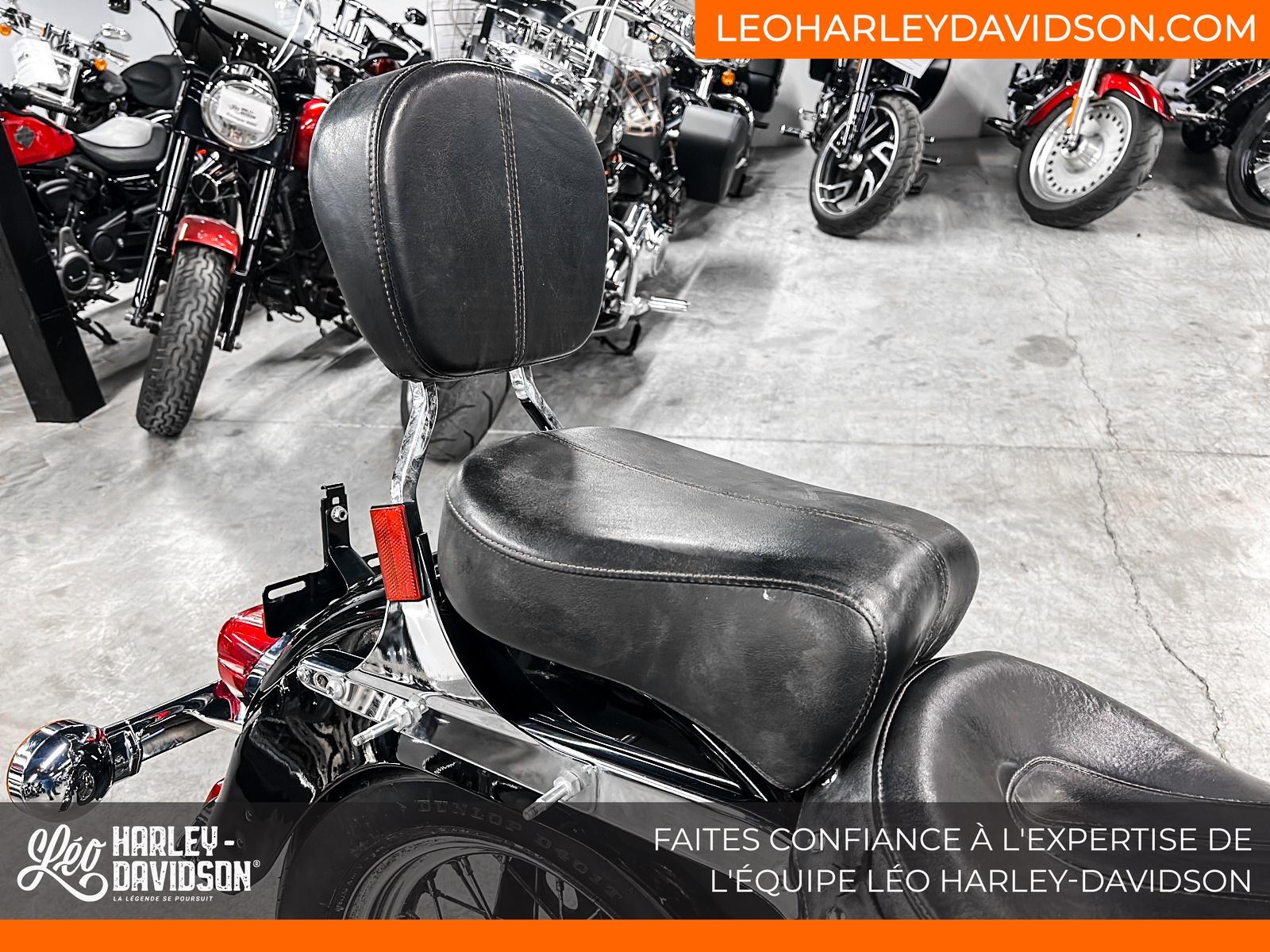 2016 Harley-Davidson FLSTC Softail Heritage Classic thumbnail 12