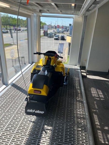 2024 Ski-Doo MXZ 120 thumbnail 3