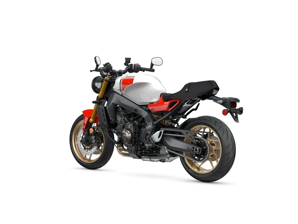 2026 Yamaha Xsr900 alt