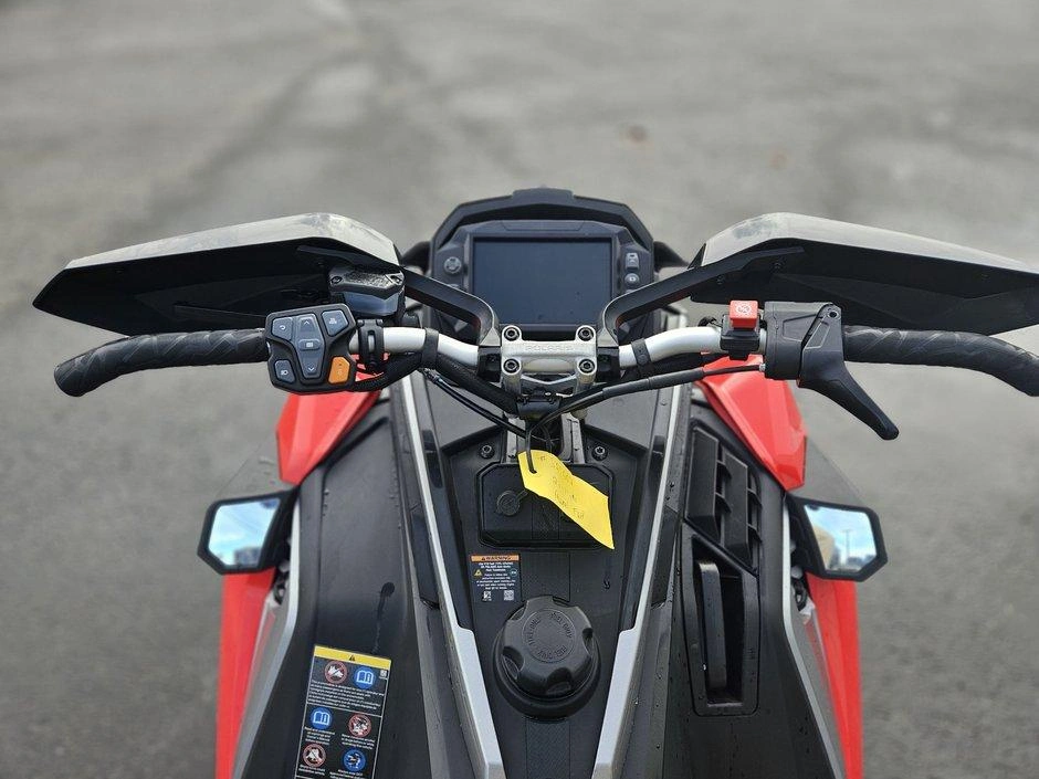 Polaris Indy Vr1 850 Matrys 2021 alt