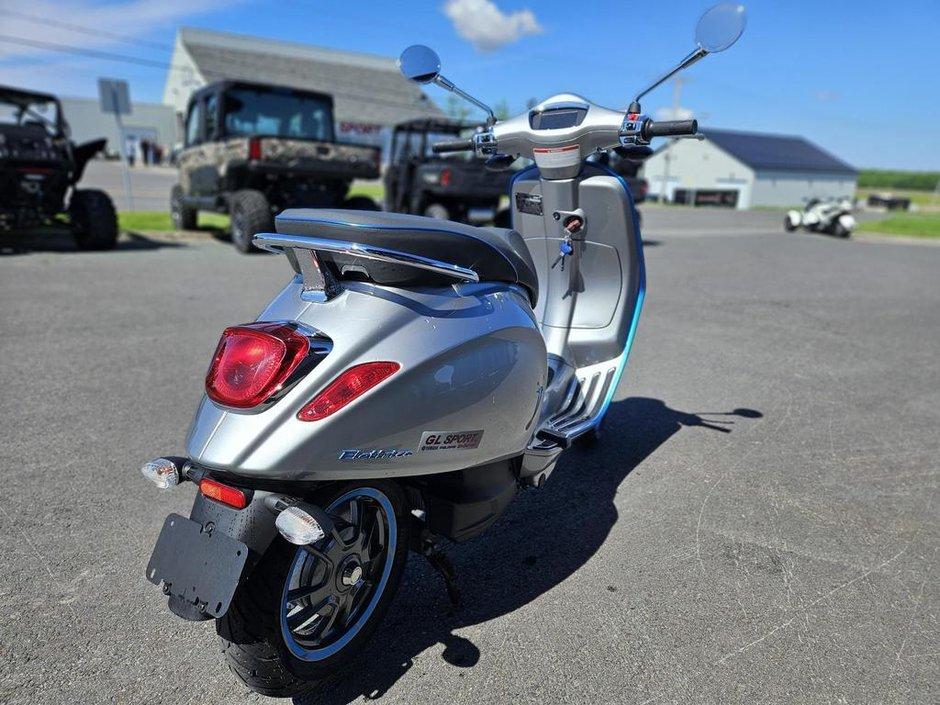 2020 Vespa ELETTRICA thumbnail 8