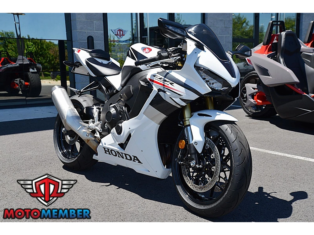 2025 Honda Cbr1000rr alt