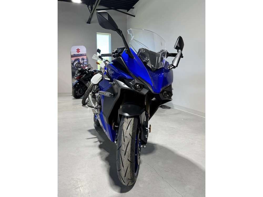 2025 Suzuki Gsx-s1000gt alt