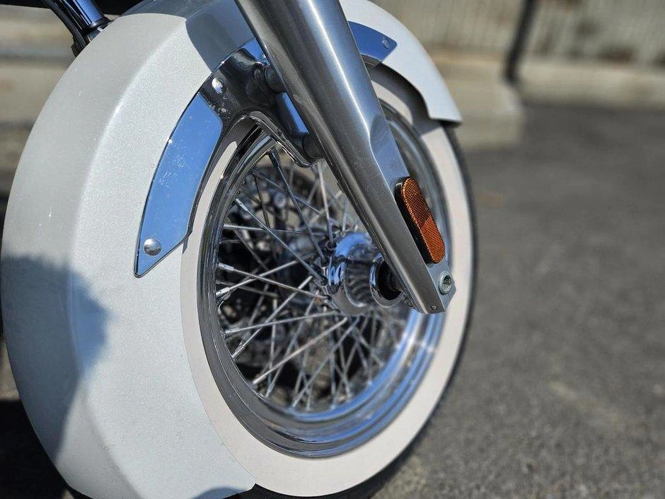 Victory Motorcycles Boardwalk 2013 alt