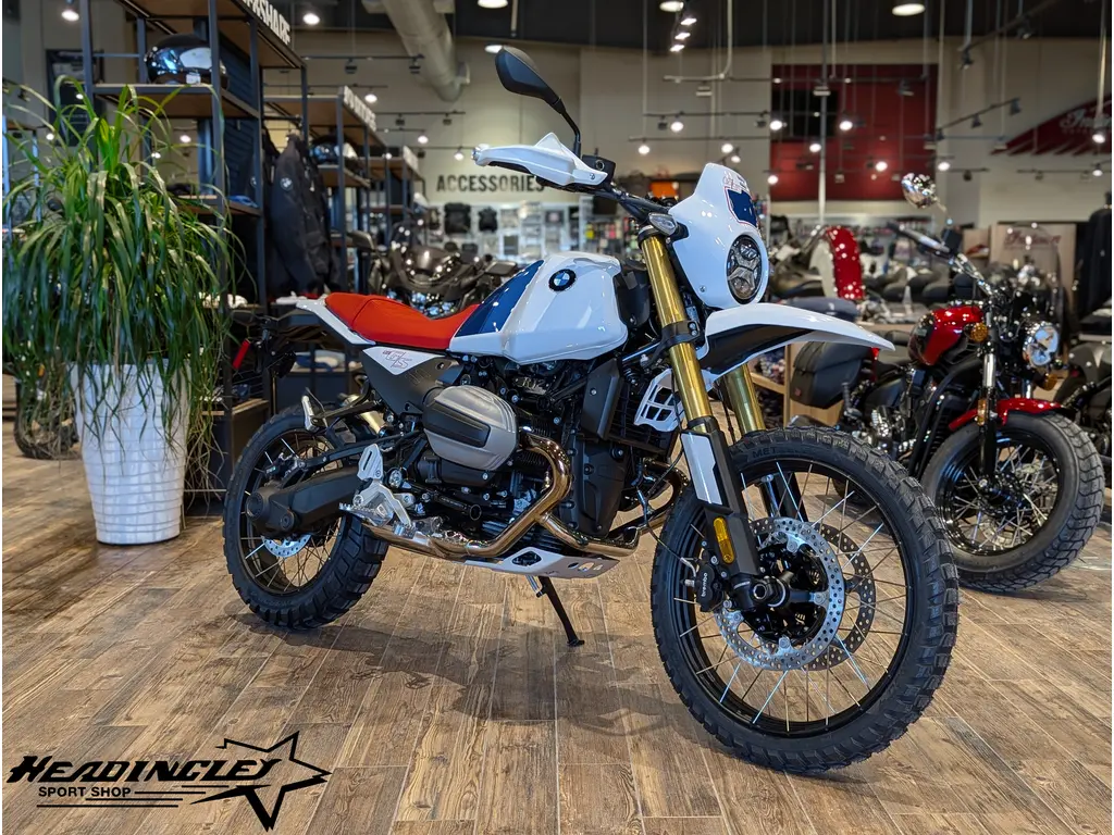 2026 BMW R 12 G/S // Light White 