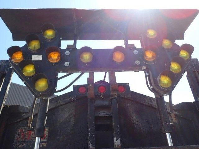 Freightliner M2106 2010