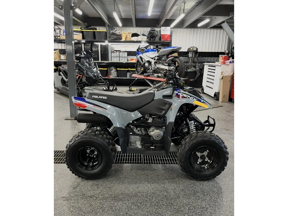 Polaris Phoenix 200 2026 alt
