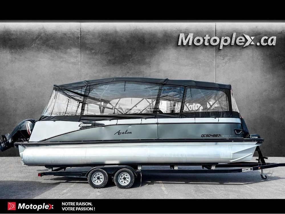 2023 Avalon Catalina 2585 Entertain alt