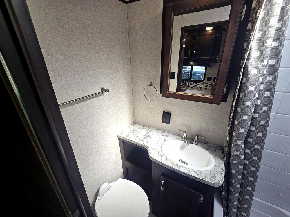 2018 Jayco Jayflight Slx 210qb alt
