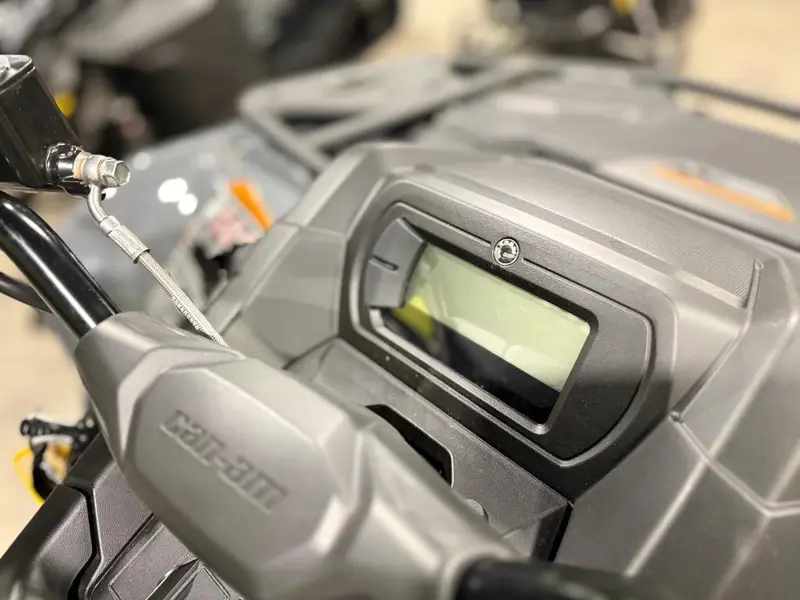 2026 Can-Am Outlander MAX 6X6 DPS 700