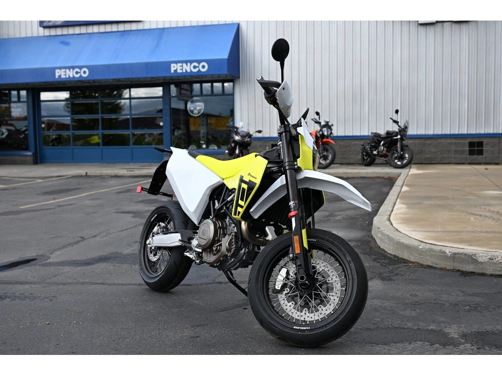 2026 Husqvarna 701 Supermoto alt