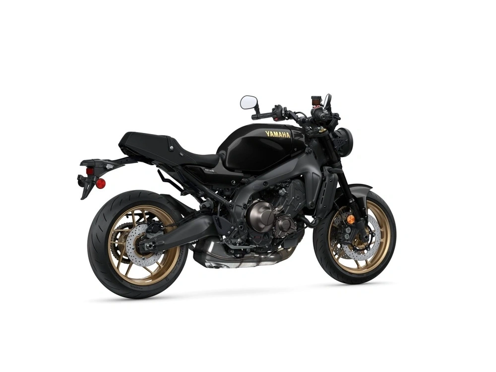 2026 Yamaha Xsr900 alt