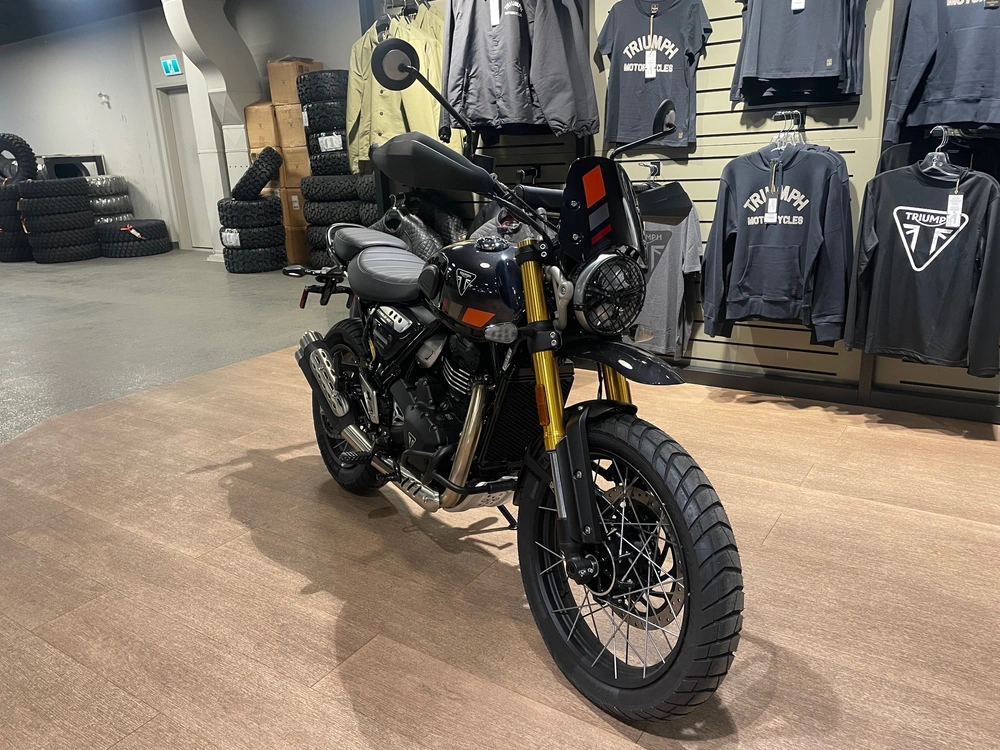 2026 Triumph Scrambler 400 Xc - Storm Grey alt