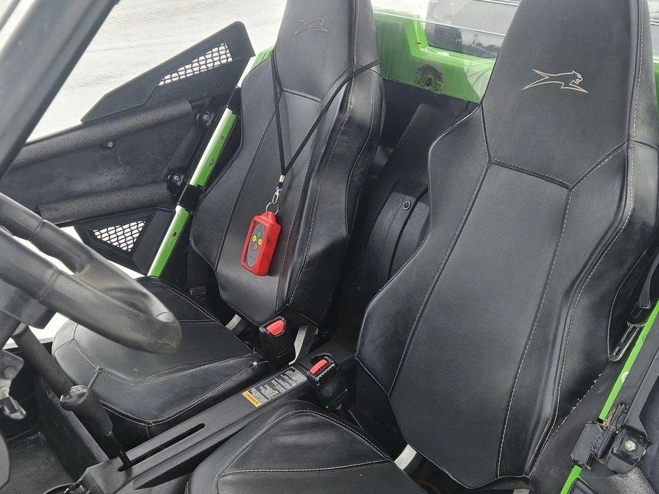 Arctic Cat Wildcat 700 2015 alt