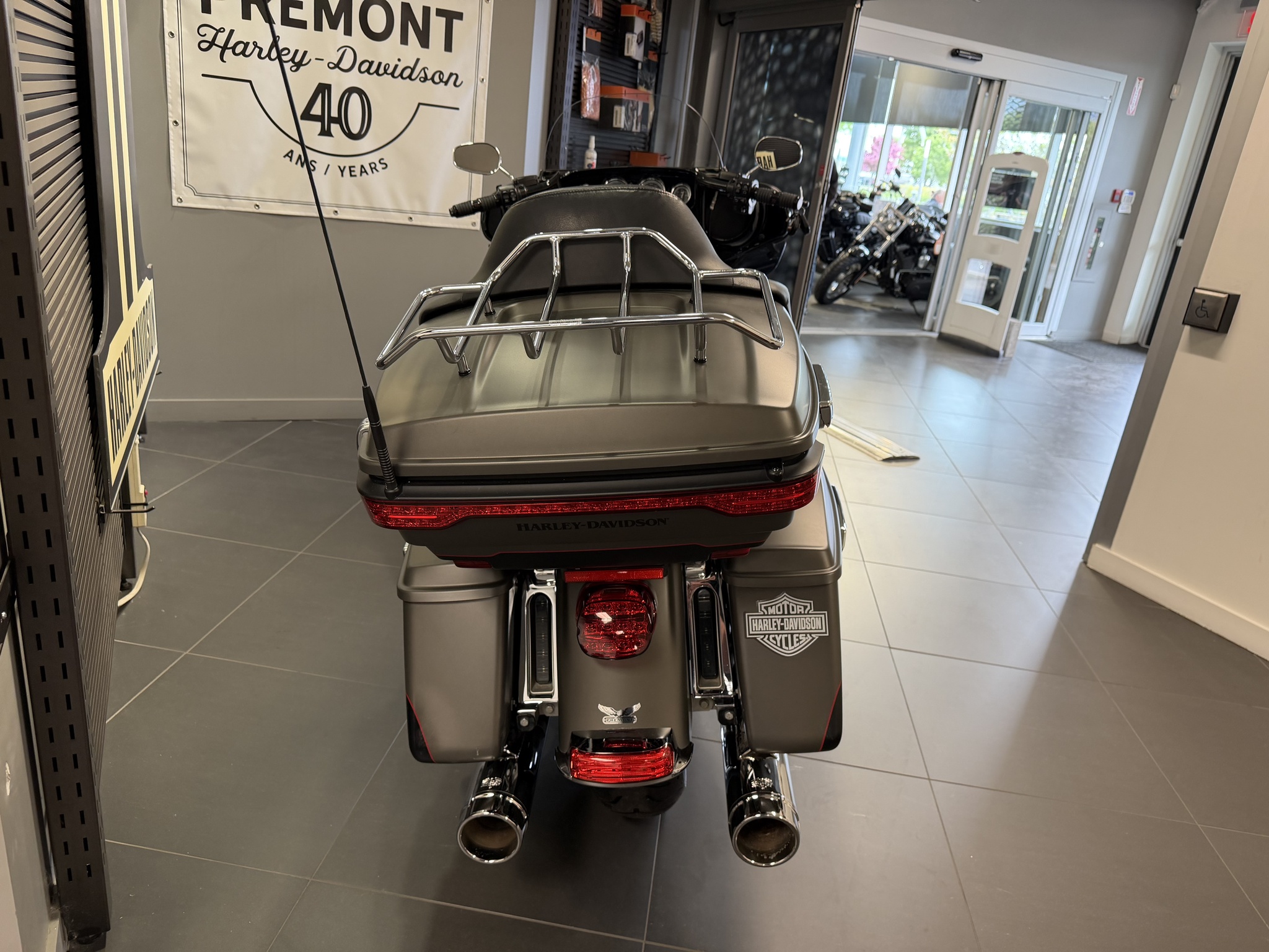 2019 Harley-Davidson ELECTRA GLIDE ULTRA LIMITED FLHTK thumbnail 6