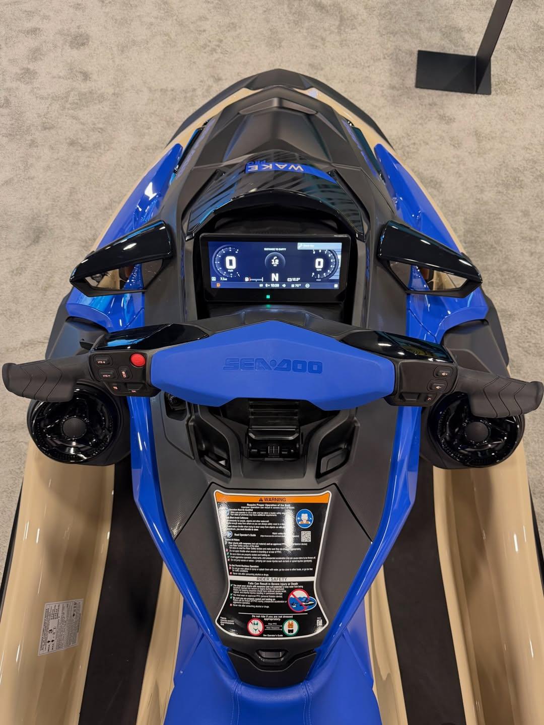 2026 Sea-Doo "Wake Pro 230 (Sound system)" Sand / Dazzling Blue