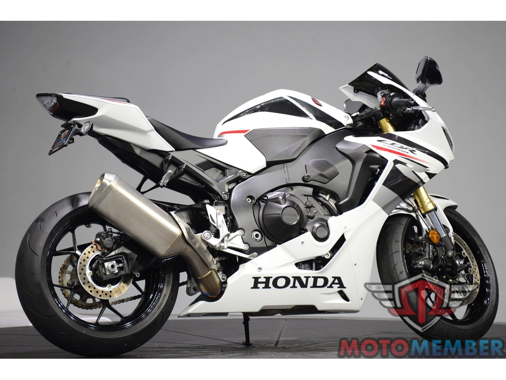 2025 Honda Cbr1000rr alt