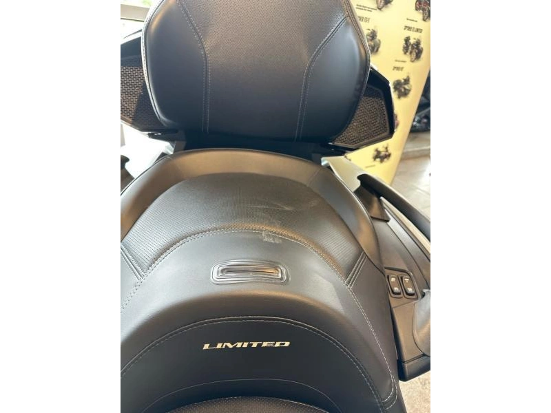 Can-am Rt Limited Se6 2024 alt